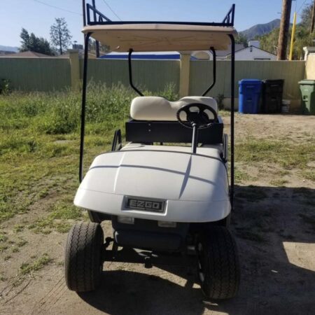White 2006 Ez Go Txt golf cart