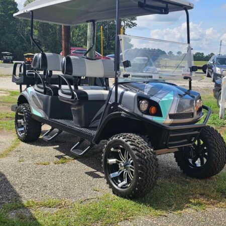 LIKE NEW 2020 EZGO EFI LIMO EXPRESS S6.