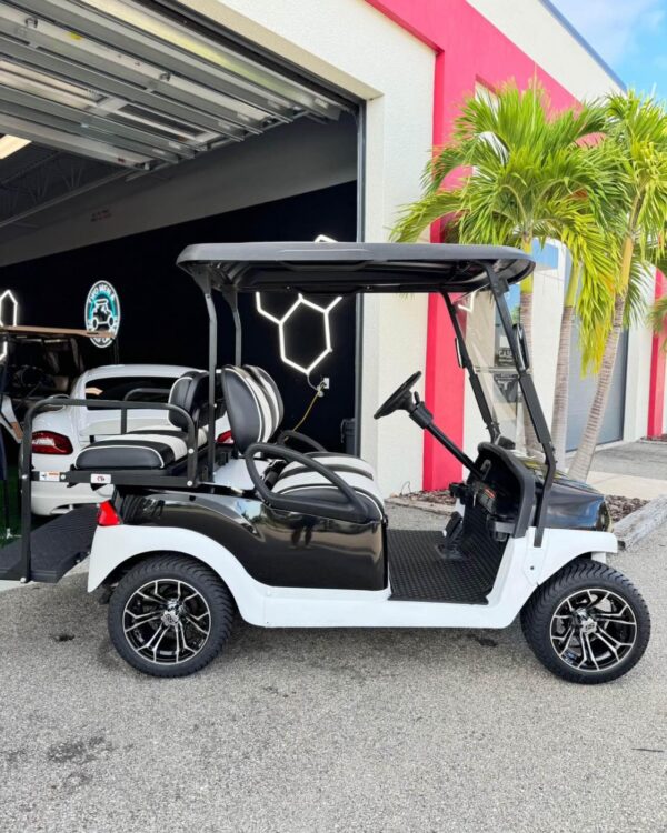 2024 Custom Club Car Tempo Golf Cart. - Image 6