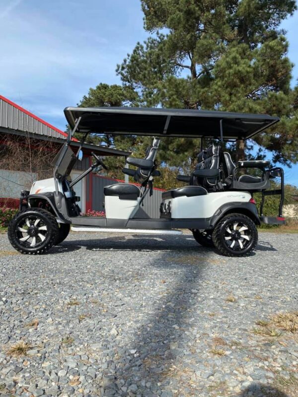 2021 Arctic Blast Limited Edition Club Car Onward Lifted 6 Passenger Stretch 48V Electric - Image 5