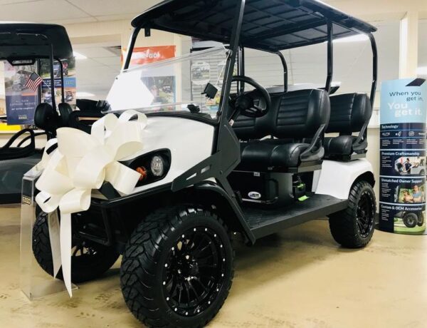 Bright White 2025 E-Z-Go Liberty™ ELiTE Lithium 