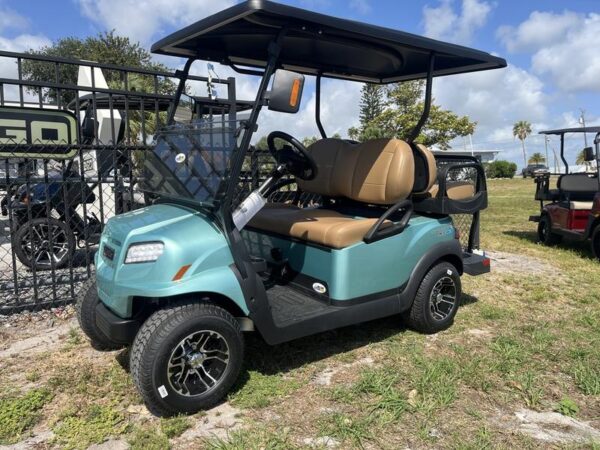 Seafoam Green 2025 Club Car® Onward® 4 Passenger XR Lithium. - Image 5