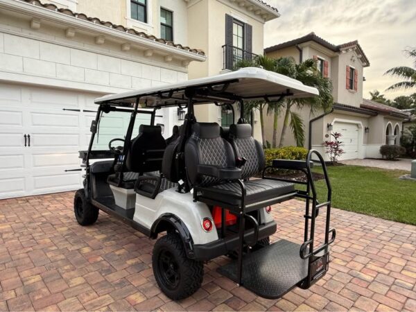 2023 EPIC E60L, Lifted, 6 passenger Golf Cart - Image 7
