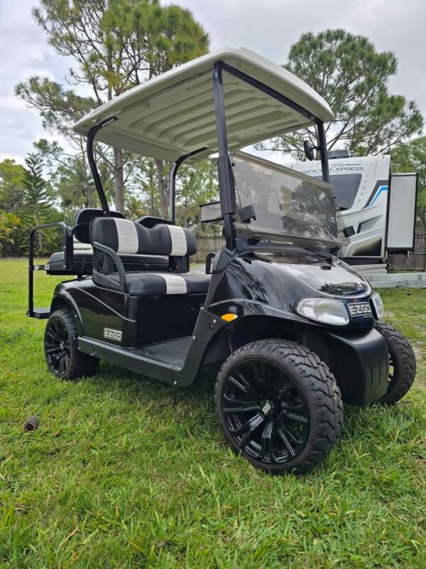 2010 Ezgo RXV Golf Cart *48v