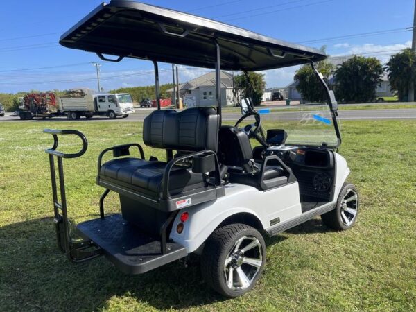 Pearl White 2025 Evolution Electric Vehicles Classic 4 Plus. - Image 5