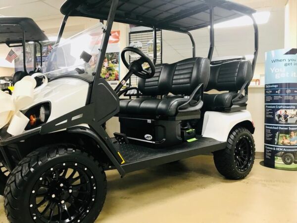 Bright White 2025 E-Z-Go Liberty™ ELiTE Lithium  - Image 3