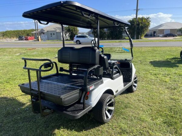 Pearl White 2025 Evolution Electric Vehicles Classic 4 Plus. - Image 3