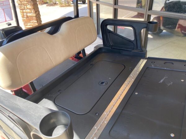 2024 EZGO VALOR 48V FOUR PASSENGER ELECTRIC GOLF CART. - Image 5
