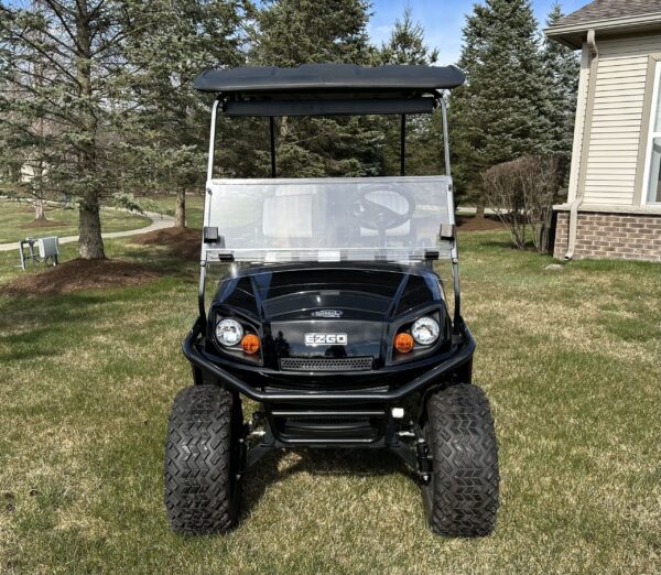 2019 EZGO EZGO Express L6 Gas - Image 10