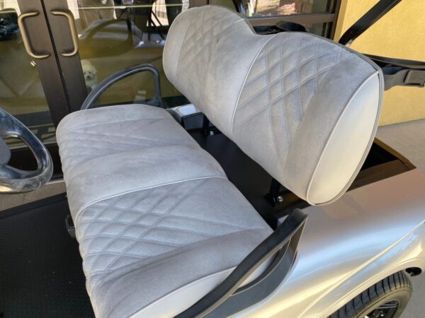 2018 EZGO EZGO TXT Lithium Electric - Image 5