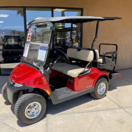 2024 EZGO VALOR 48V FOUR PASSENGER ELECTRIC GOLF CART.