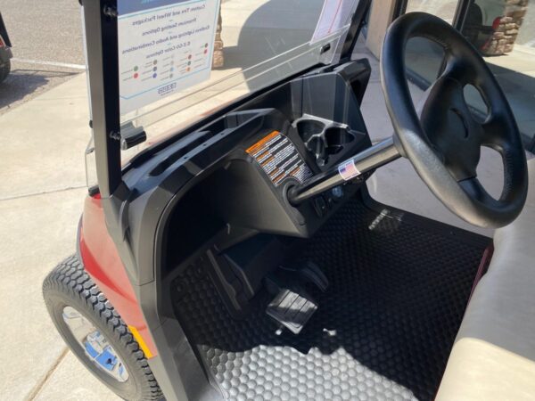 2024 EZGO VALOR 48V FOUR PASSENGER ELECTRIC GOLF CART. - Image 3