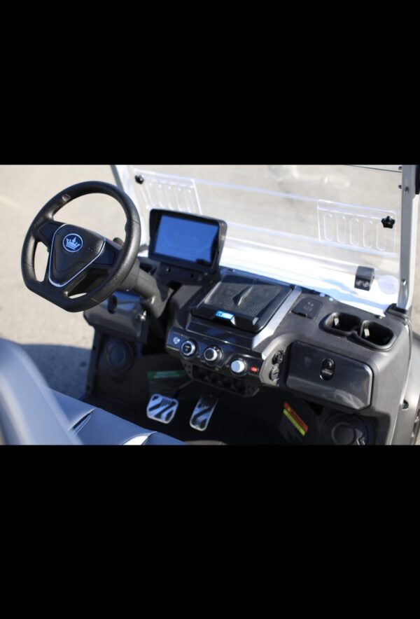 BRAND NEW 2025 Evolution D-Max XT4 Golf Cart - Image 12