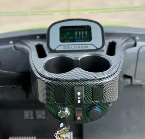 2025 Icon I60L - Lithium golf cart. 6 Seater - Image 6